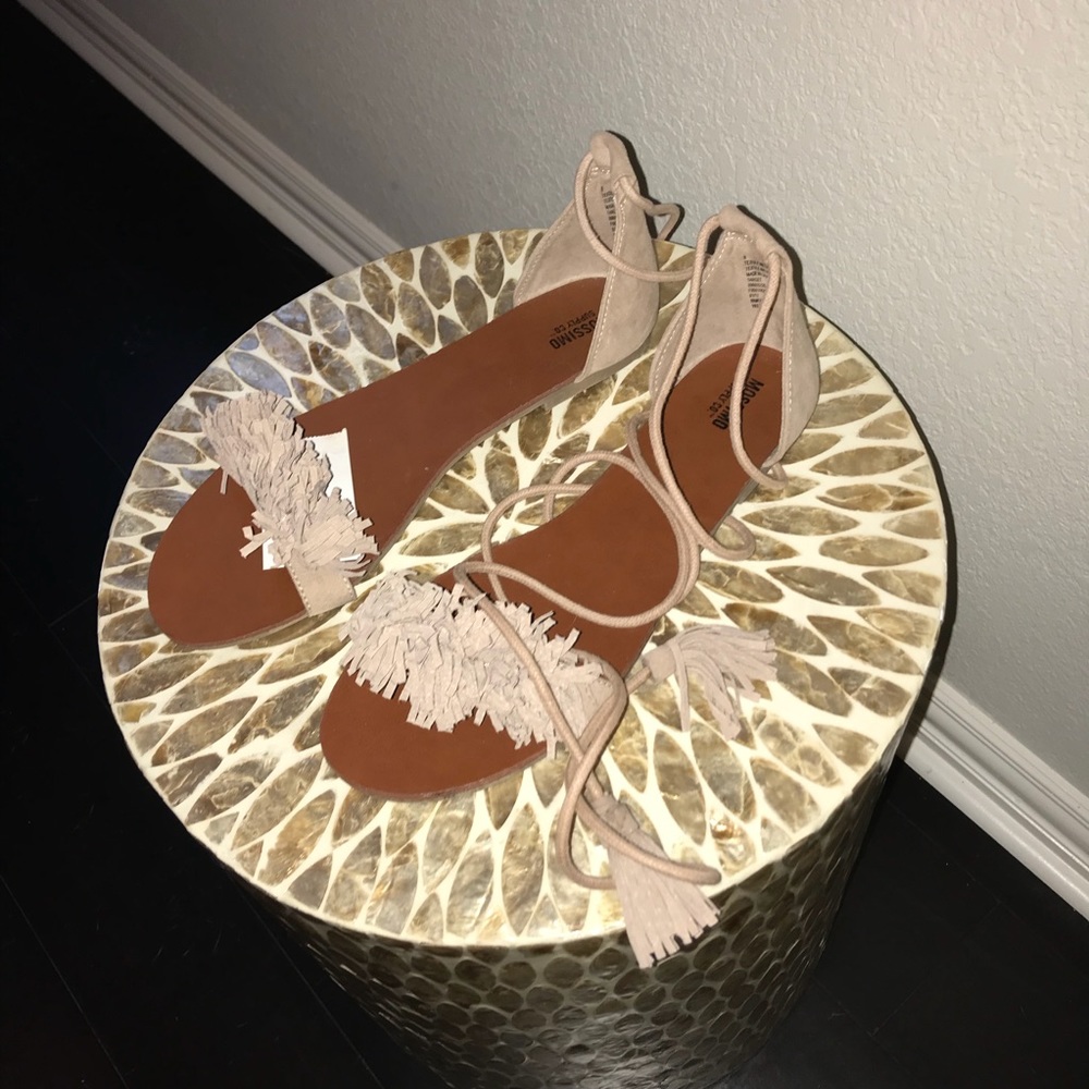 Nude Fringe sandal